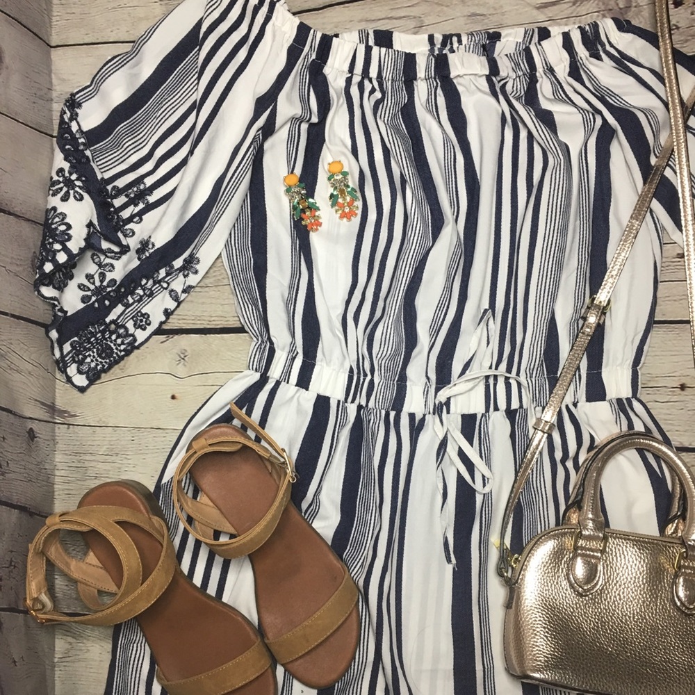 OFF THE SHOULDER NAVY STRIPED DRESS